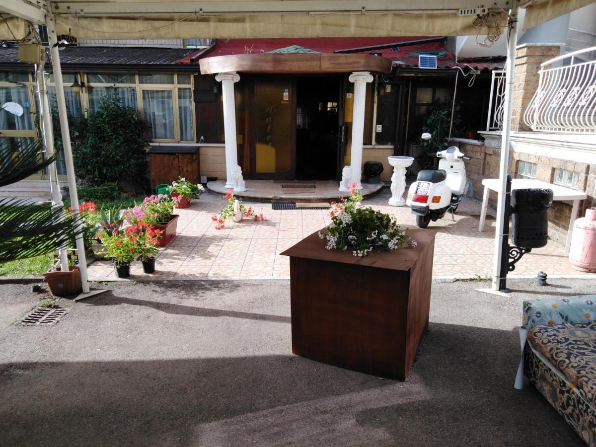 Hotel La Carina Grottaminarda Dış mekan fotoğraf